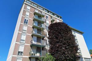 3 LOCALI A DESIO