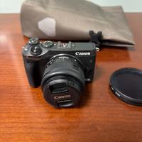 Canon M6 kit obiettivo + accessori