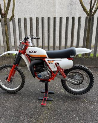 KTM 125 - KTM 125 - KTM 250 - SWM 647 - SWM 250