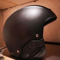 Casco sci