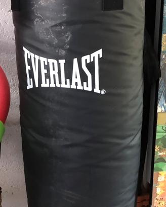 Sacco da boxe everlast 108x35cm 45kg