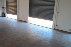 Garage/Deposito e Ampio Locale (350mq) -