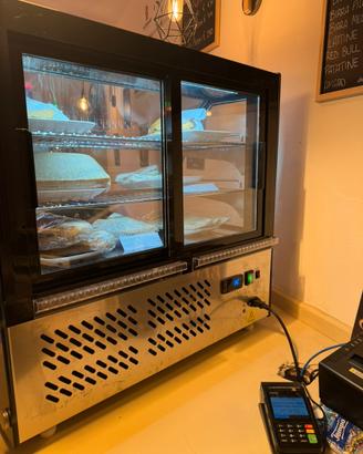 Vetrina refrigerata usata pari al nuovo