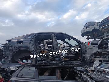 Scocca per taglio lamiera BMW X6 2022