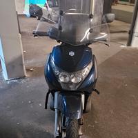 Beverly 400cc