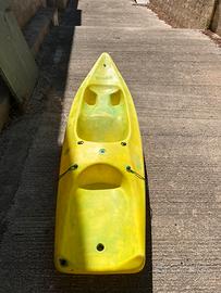 Kayak rigido