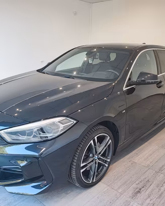 Bmw 118 118d 5p. Msport