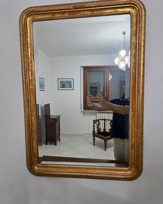 Specchio di fine 1700 con cornice dorata.