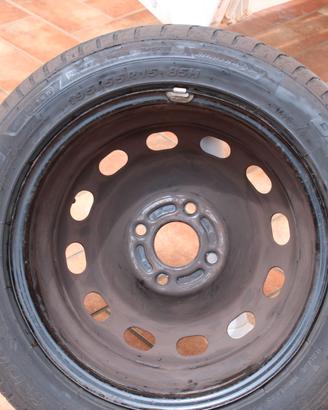 Gomme con cerchioni e borchie X4