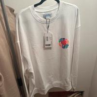 felpa guess x j balvin edizione  “amor y paz”