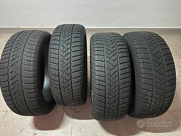 Pneumatici invernali PIRELLI SOTTOZERO 3 COMENUOVI