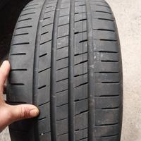 gomme  245-40-18  