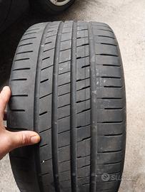 gomme  245-40-18  