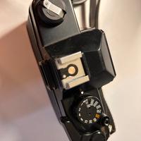 Yashica FX-3 Super 2000 con obiettivi