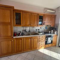 Cucina + vetrina soggiorno