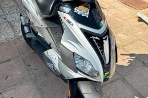 aprilia sr