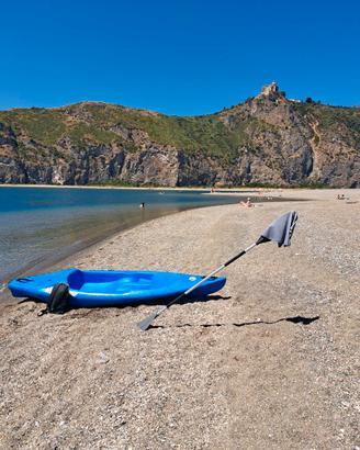 Kayak monoposto rigido