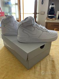 Nike scarpe