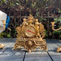 Orologio antico da tavolo con candelabri al quarzo