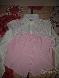camicia bianca e rosa 