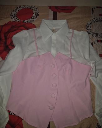 camicia bianca e rosa 