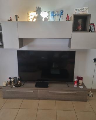 Parete attrezzata + svuotatasche +specchio