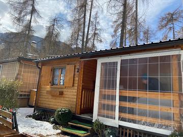 Roulotte Hobby con preingresso in legno