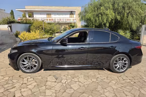 Alfa Fomeo giulia 150cv