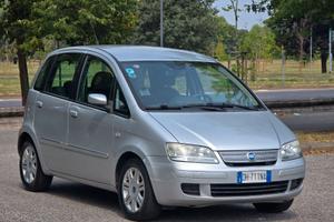 Fiat Idea 1.4 Active Benzina con Gancio di Traino 