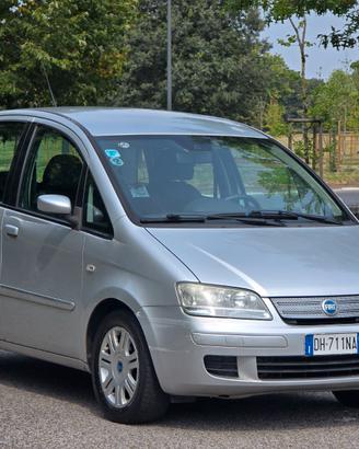 Fiat Idea 1.4 Active Benzina con Gancio di Traino 