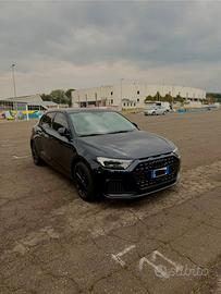Audi A1 Sportback S-tronic 1.0 benzina