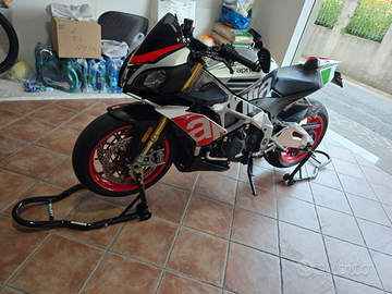 Aprilia tuono factory