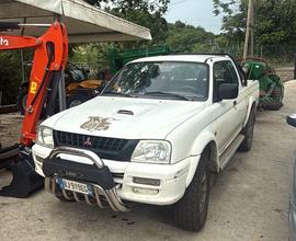 Mitsubishi L200 2.5 TDI 4WD Club Cab Pick-up GLS