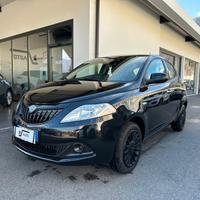 Lancia Ypsilon 1.0 FireFly 5 porte S&S Hybrid Silv