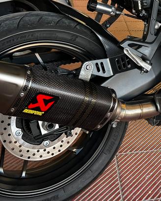 Akrapovic racing tracer 9