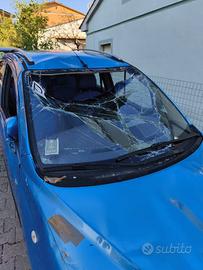 Chevrolet matiz incidentata