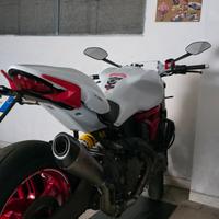 ducati monster 821