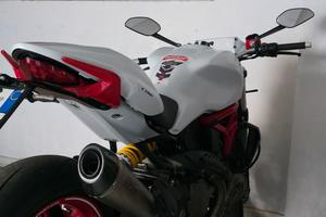 ducati monster 821