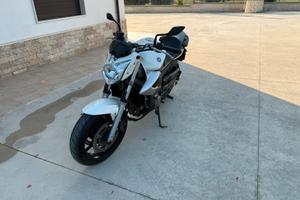 Moto Yamaha XJ6