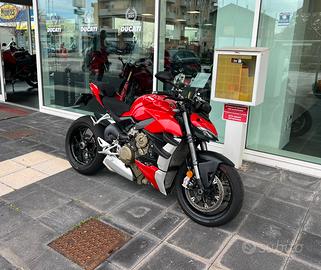 Ducati streetfighter V4