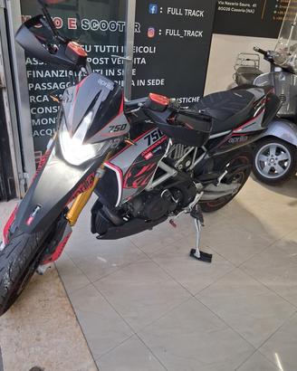 Aprilia Dorsoduro 750