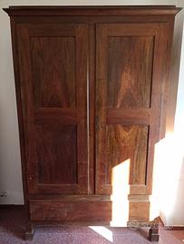 armadio in legno massello 