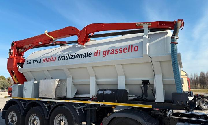 SEM. CISTERNA/BOTTE con braccio per pompaggio