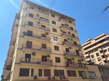 2 LOCALI A PALERMO