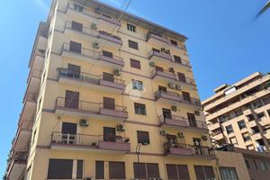 2 LOCALI A PALERMO