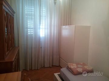 Camera con bagno privato Trieste piazza Goldoni