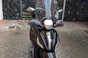 Piaggio Beverly Police 350