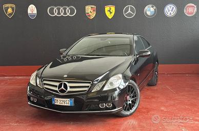 Mercedes-benz E 250 CDI Coupé BlueEFFICIENCY Avant