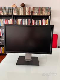Monitor 22”