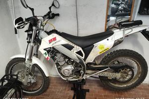 moto Hm 200